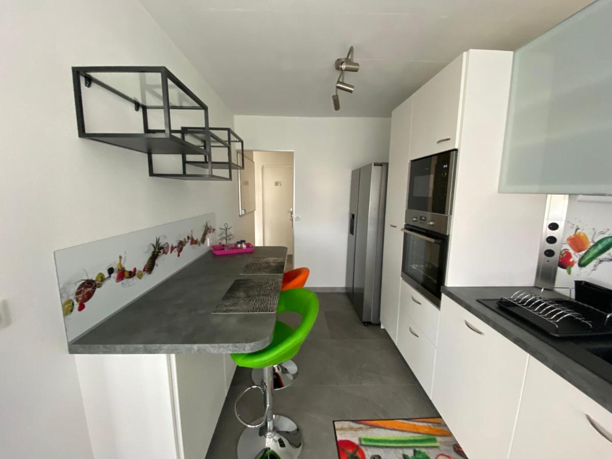 Le Mun-T2, 60M2, Balcons, Parking, Wifi, Linge, Produits, Face A La Gerdarmerie, Vue Cathedrale Reims Exterior foto