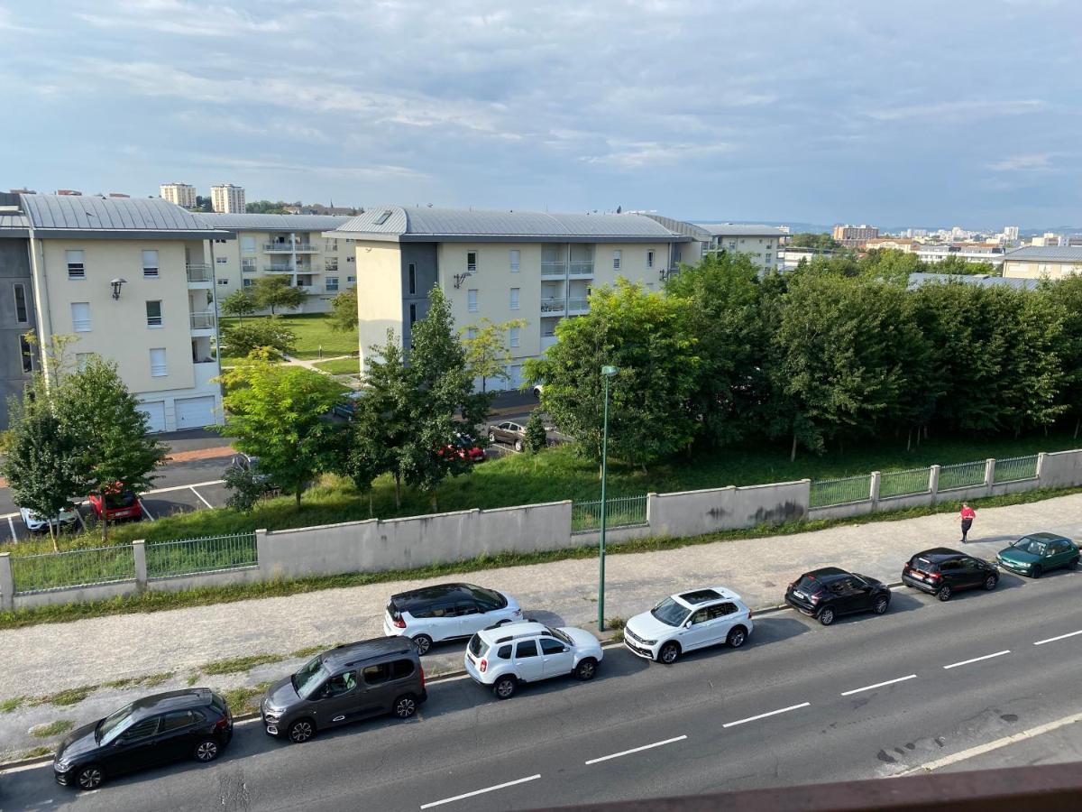 Le Mun-T2, 60M2, Balcons, Parking, Wifi, Linge, Produits, Face A La Gerdarmerie, Vue Cathedrale Reims Exterior foto
