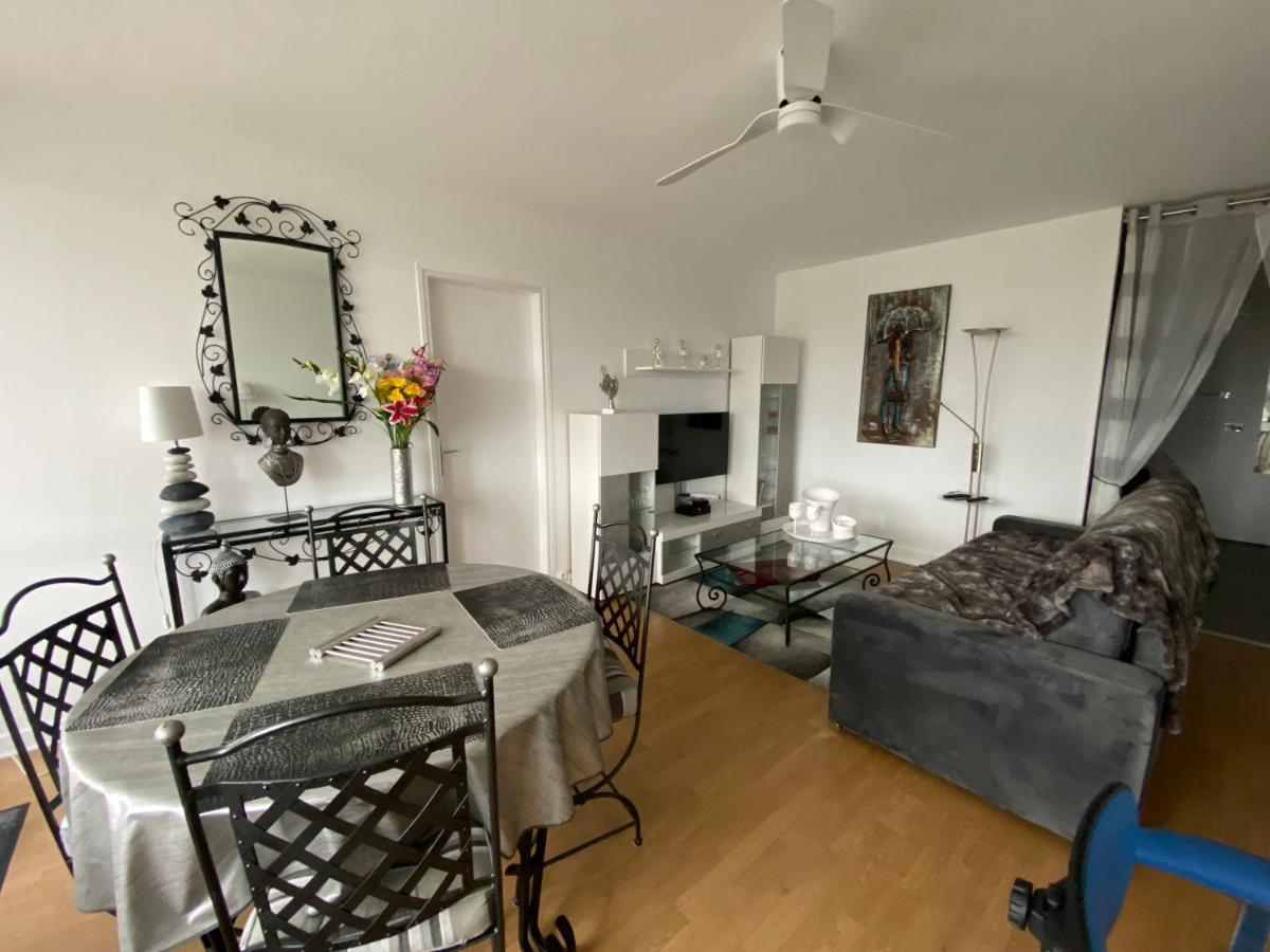 Le Mun-T2, 60M2, Balcons, Parking, Wifi, Linge, Produits, Face A La Gerdarmerie, Vue Cathedrale Reims Exterior foto